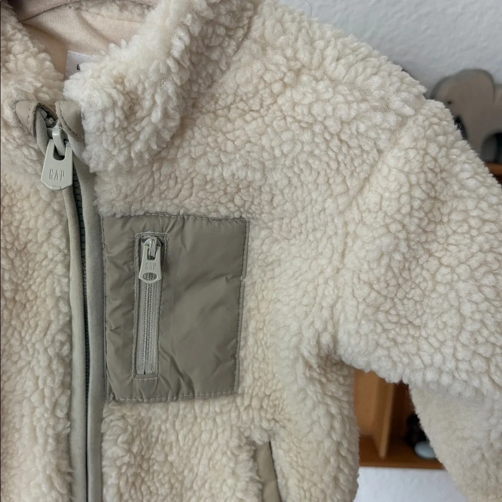 GAP 12m excellent